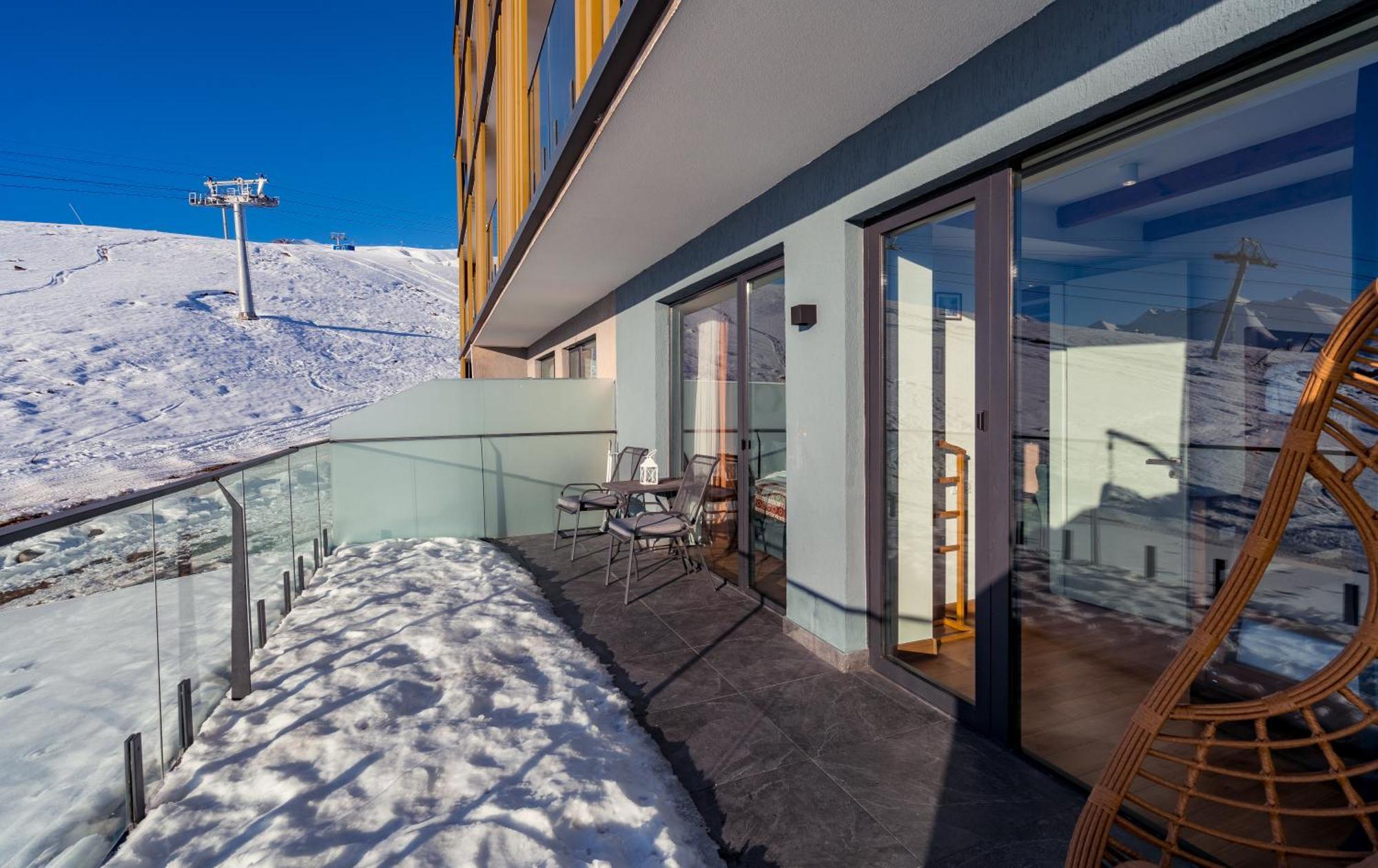 New Gudauri Gn Apartments In Atrium Kültér fotó